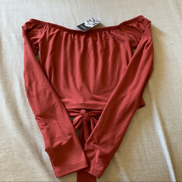 Off the shoulder crop top - Picture 5 of 5